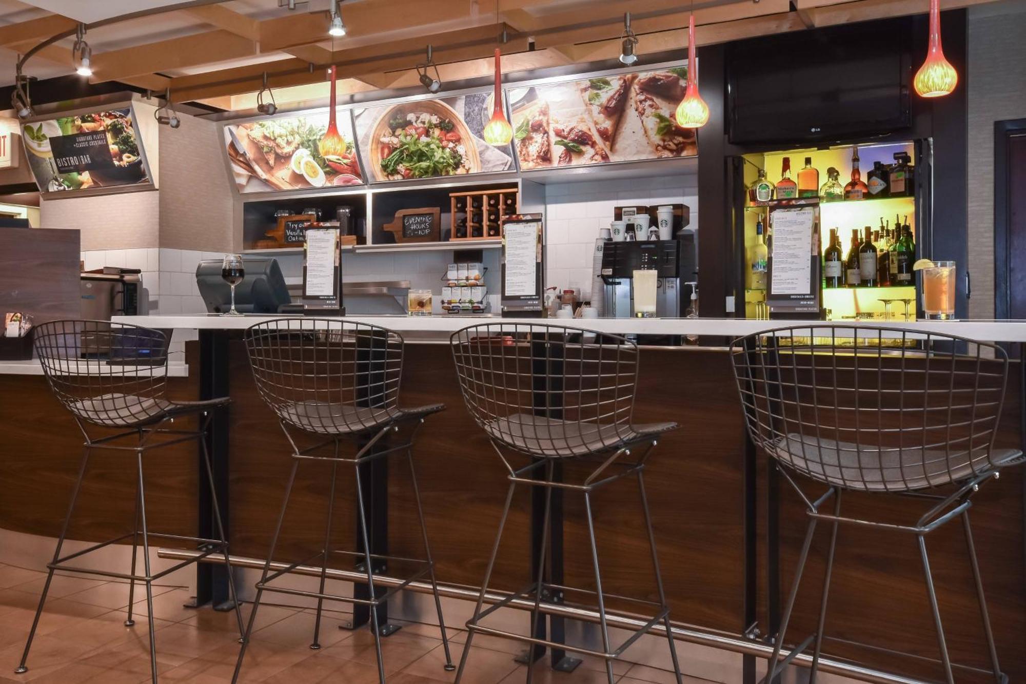 Courtyard By Marriott Charlotte Lake Norman Huntersville Exterior photo