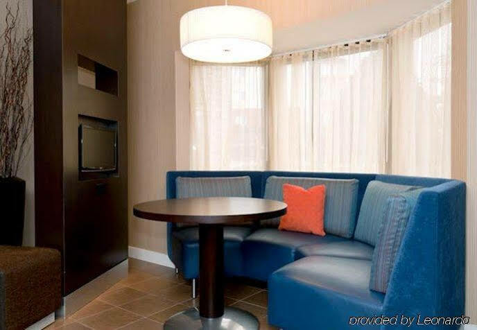 Courtyard By Marriott Charlotte Lake Norman Huntersville Exterior photo